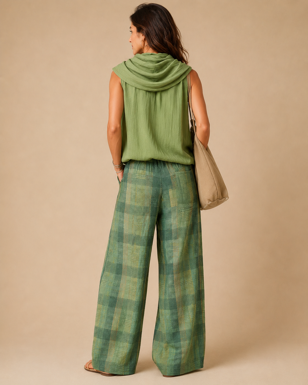 ענבל | סט גופייה עם צווארון אסוף ומכנסיים רחבים לנשים